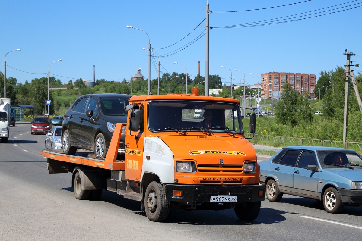 Томская область, № Е 962 УК 70 — ЗИЛ-5301 "Бычок"(общая модель)