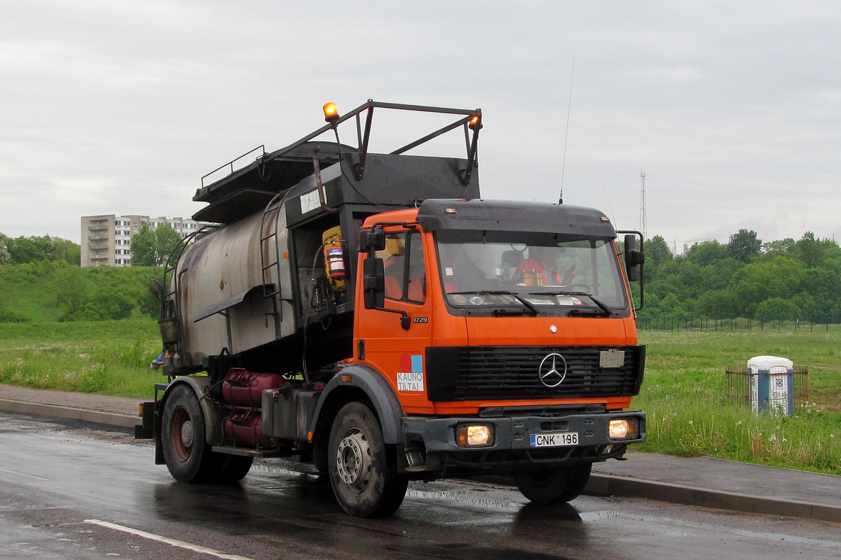 Литва, № CNK 196 — Mercedes-Benz SK (общ. мод.)