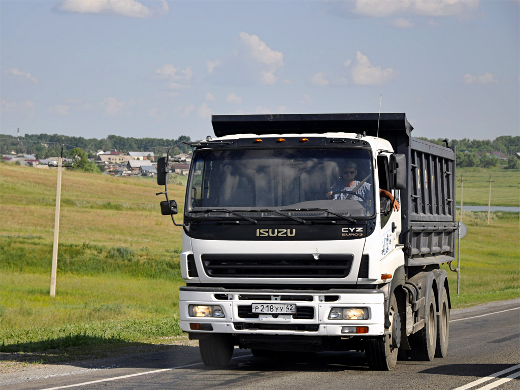 Алтайский край, № Р 218 УУ 42 — Isuzu Giga CYZ