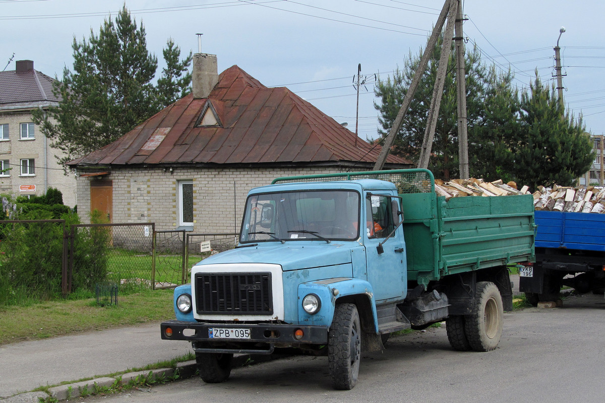 Литва, № ZPB 095 — ГАЗ-33072