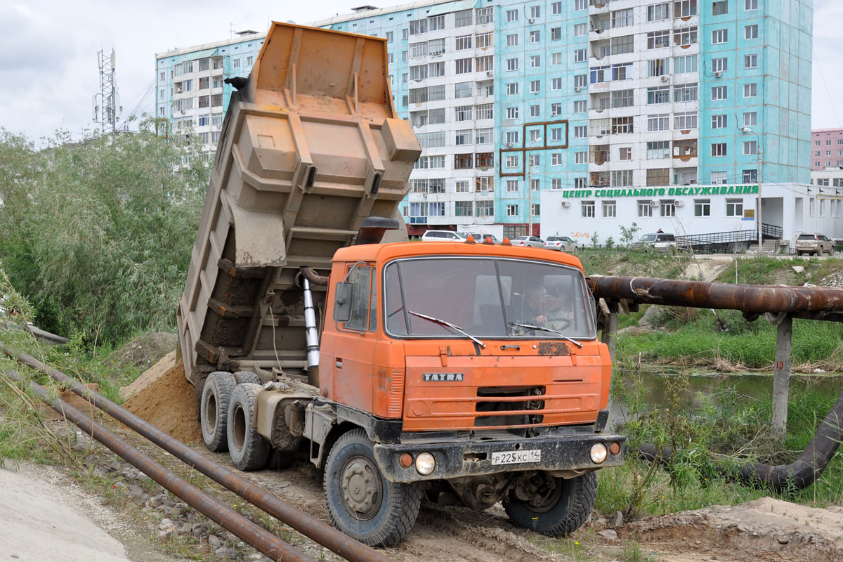 Саха (Якутия), № Р 225 КС 14 — Tatra 815 S1