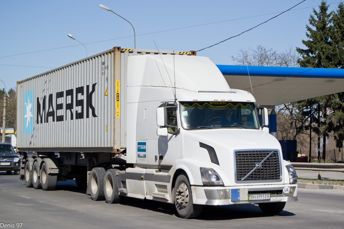 Одесская область, № ВН 8393 ЕВ — Volvo VNL630