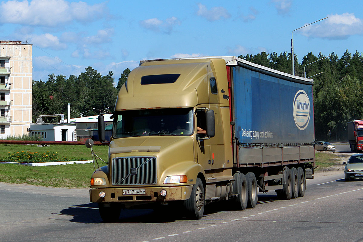 Липецкая область, № Е 717 НА 48 — Volvo VNL660