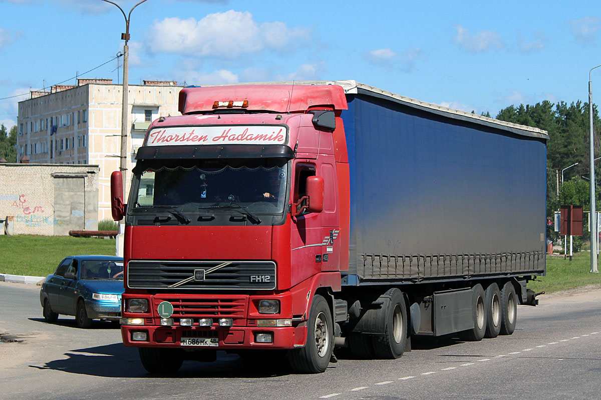 Липецкая область, № М 686 МК 48 — Volvo ('1993) FH12.420