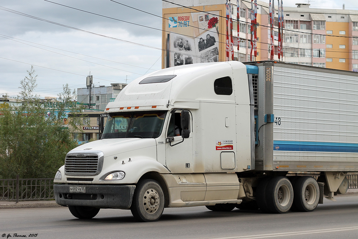 Омская область, № Н 002 УВ 55 — Freightliner Columbia