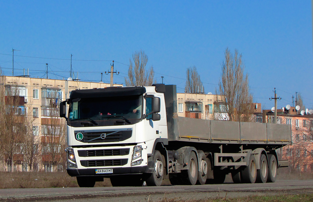 Киев, № АА 8443 МТ — Volvo ('2010) FM.440