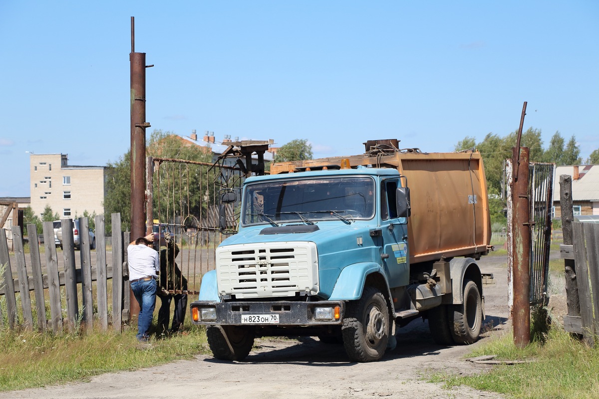 Томская область, № Н 823 ОН 70 — ЗИЛ-432932