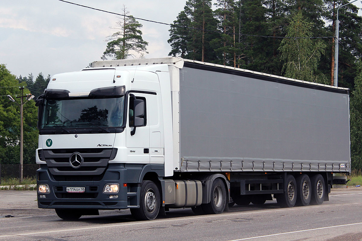 Липецкая область, № Н 114 ОУ 48 — Mercedes-Benz Actros ('2009) 1844