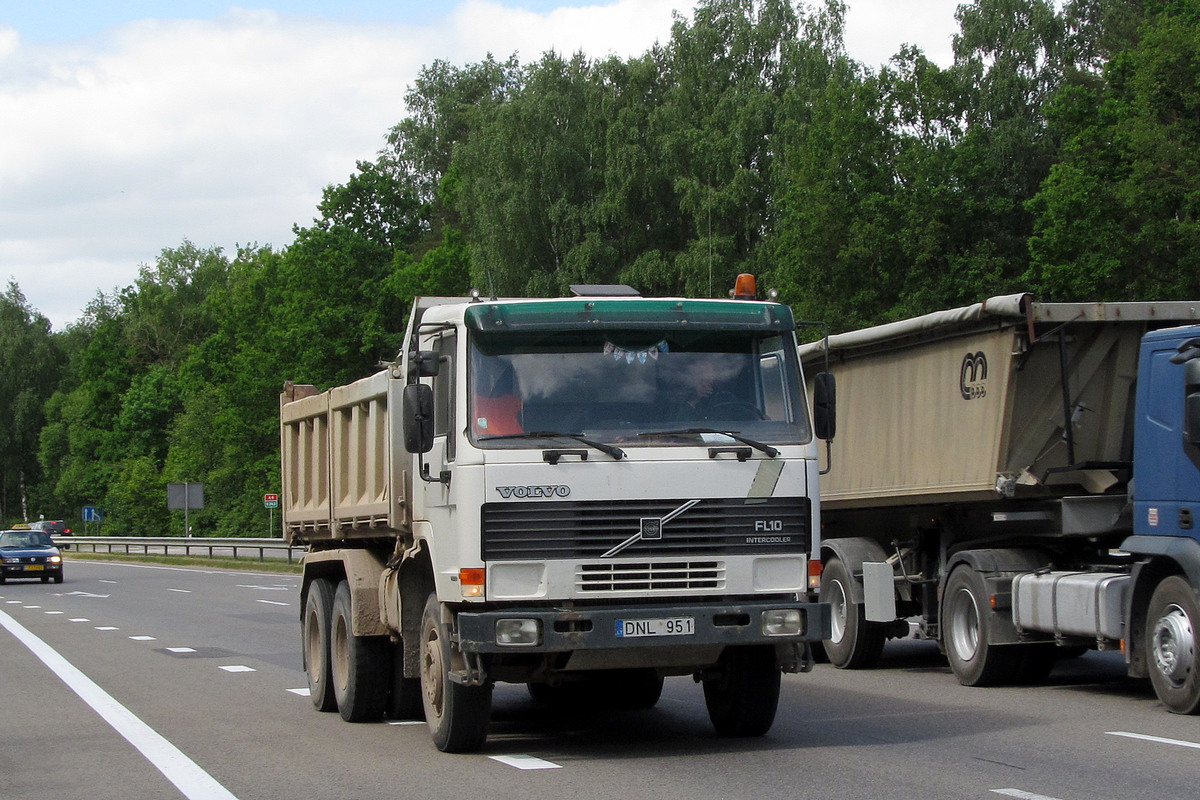 Литва, № DNL 951 — Volvo FL10