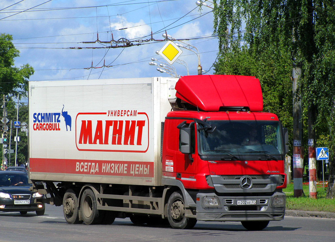 Ивановская область, № О 202 АЕ 37 — Mercedes-Benz Actros ('2009) 2536