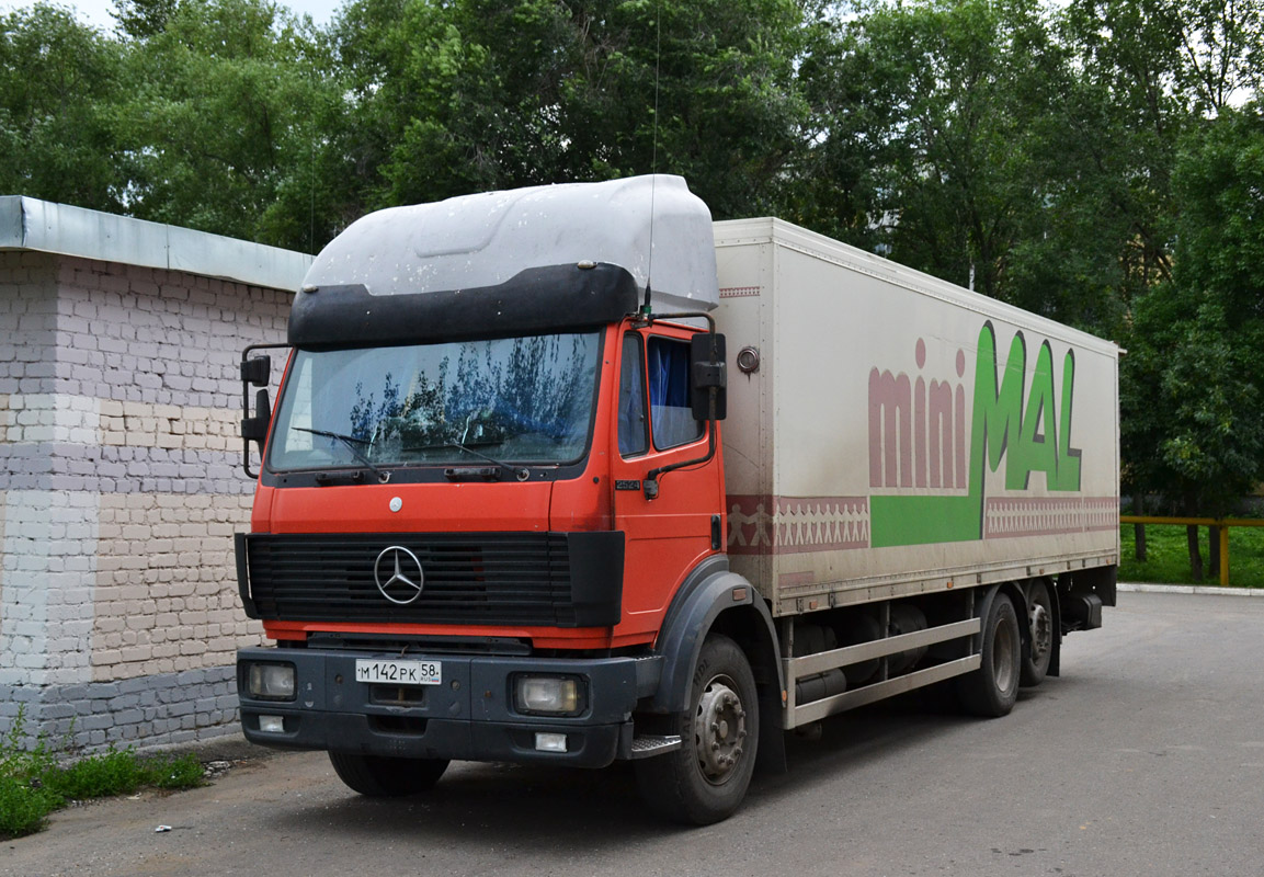 Пензенская область, № М 142 РК 58 — Mercedes-Benz SK (общ. мод.)