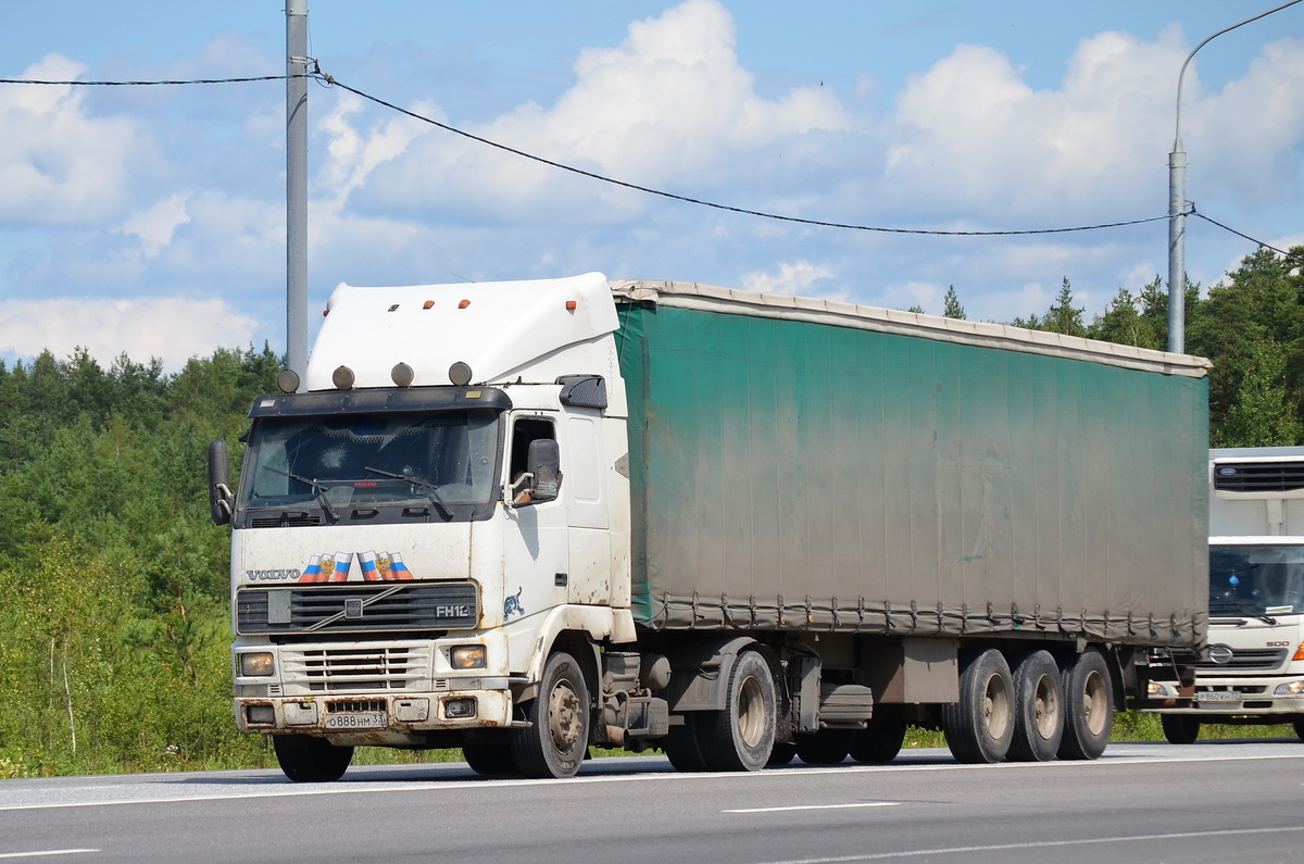 Владимирская область, № О 888 НМ 33 — Volvo ('1993) FH12.380