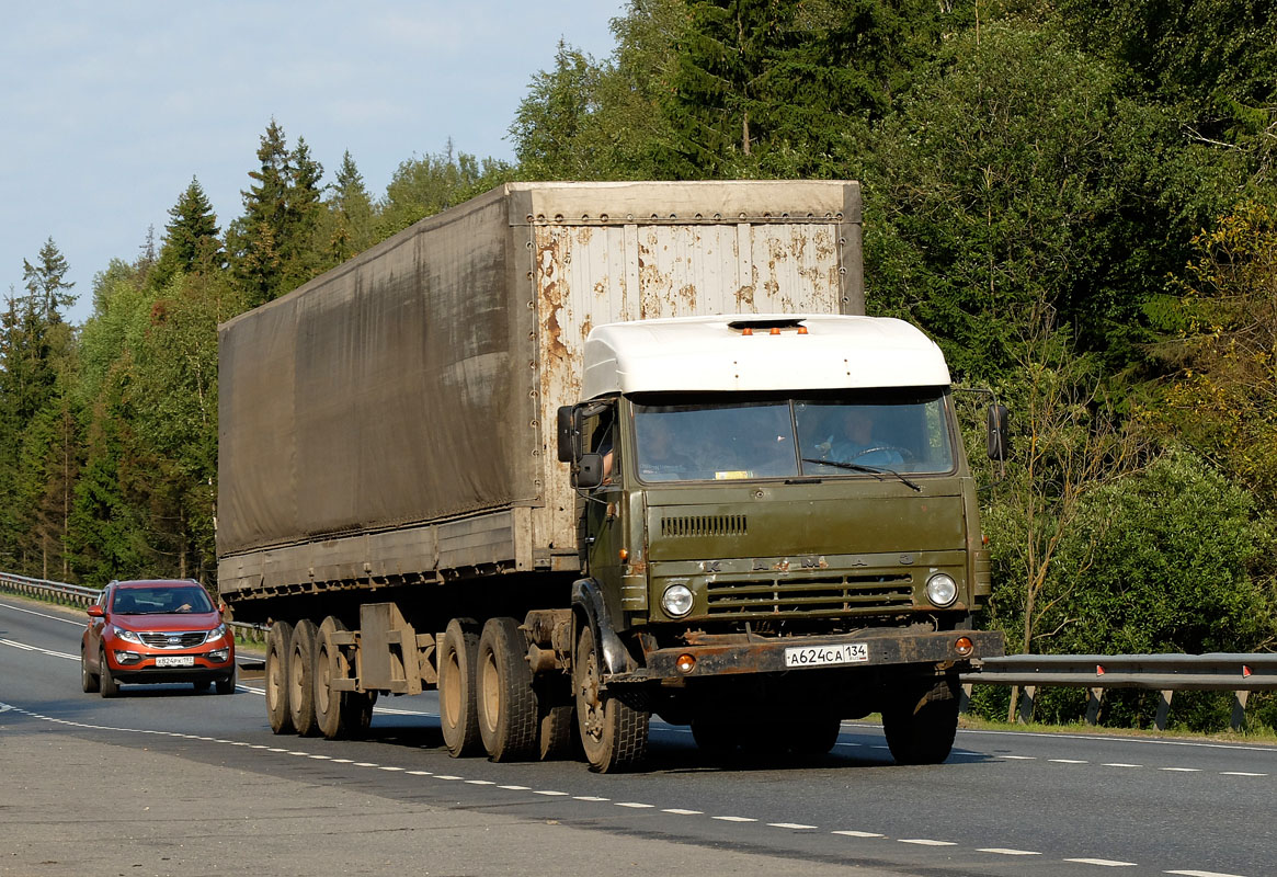 Волгоградская область, № А 624 СА 134 — КамАЗ-54112