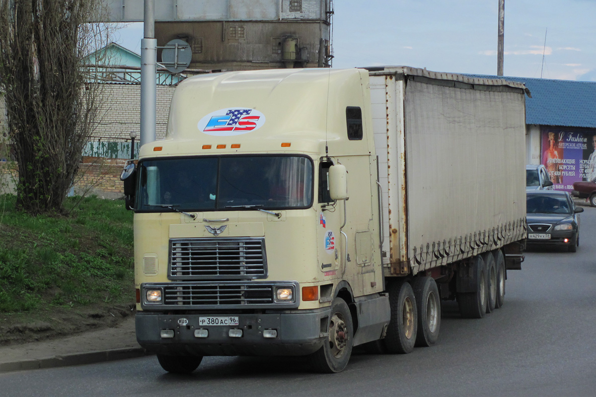 Свердловская область, № Р 380 АС 96 — International 9800; Ekaterinburg Truck Service (ETS) (Пензенская область)