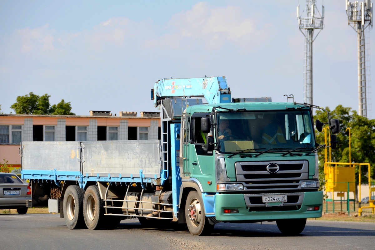 Краснодарский край, № О 224 КС 25 — Hino Profia