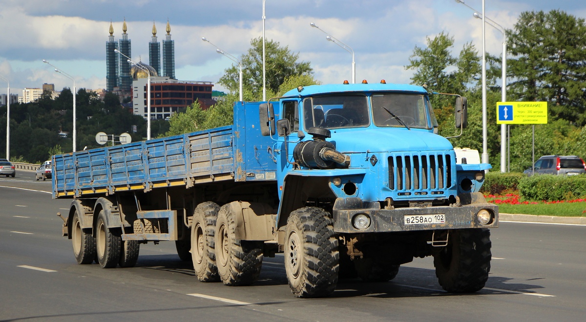 Башкортостан, № В 258 АО 102 — Урал-44202-41