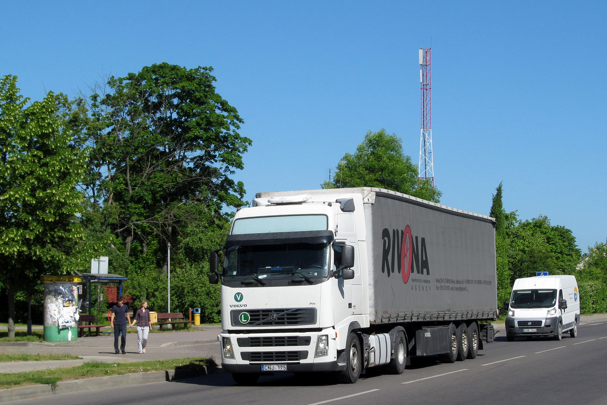 Литва, № CNJ 175 — Volvo ('2002) FH12.440