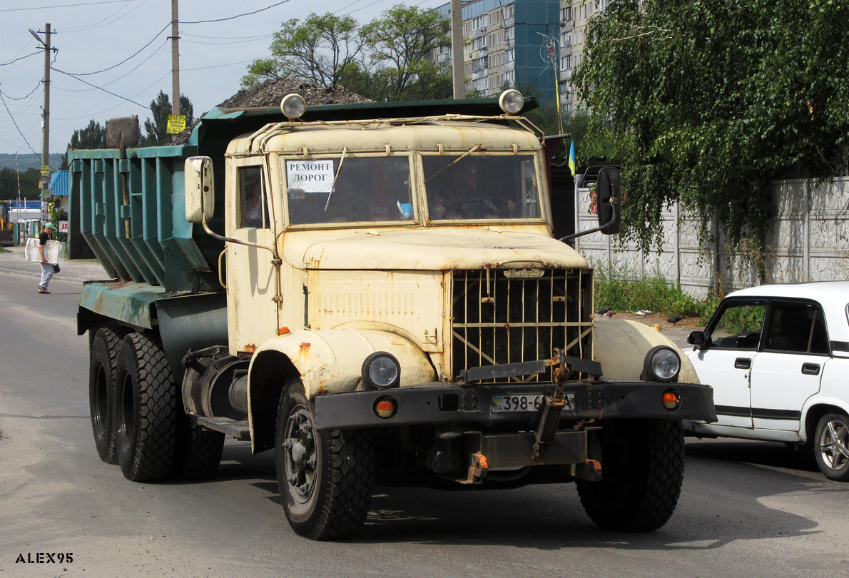 Днепропетровская область, № 398-68 АА — КрАЗ-256Б1