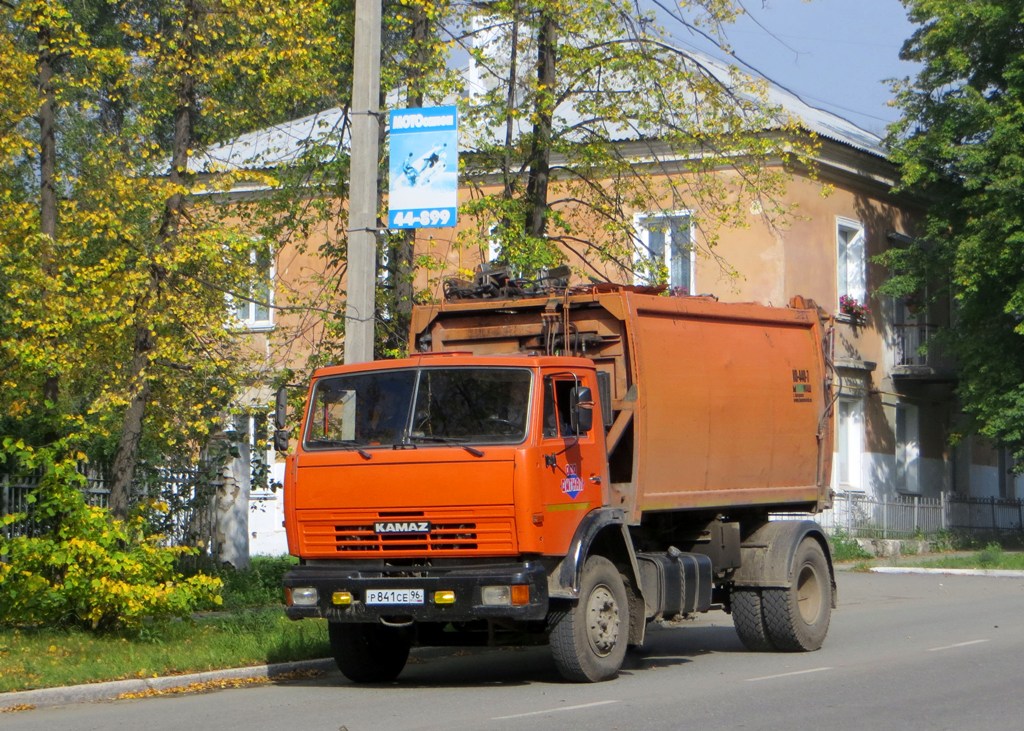 Свердловская область, № Р 841 СЕ 96 — КамАЗ-43253-15 [43253R]