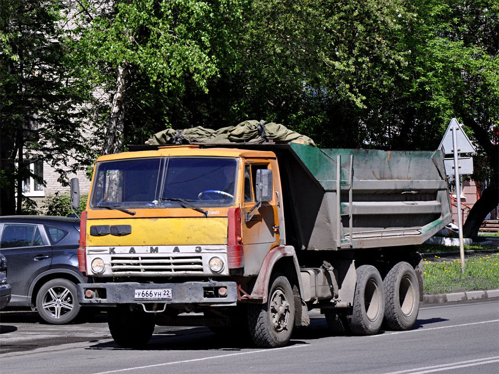 Алтайский край, № У 666 УН 22 — КамАЗ-5511