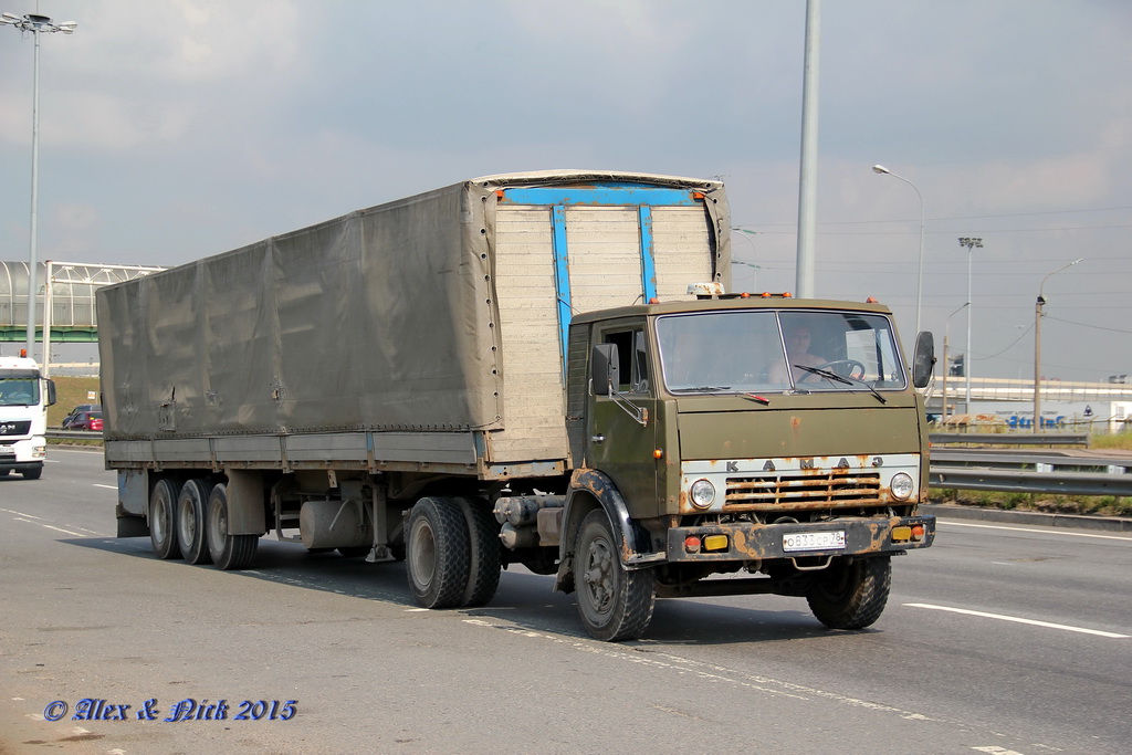 Санкт-Петербург, № О 833 СР 78 — КамАЗ-4425