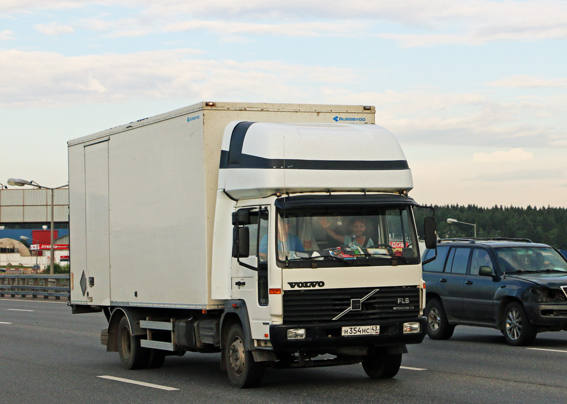 Кировская область, № Н 354 НС 43 — Volvo FL6