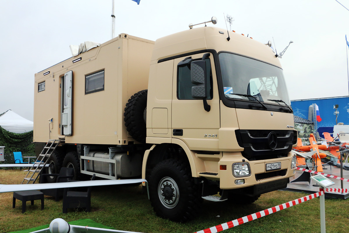 Удмуртия, № Р 421 РО 18 — Mercedes-Benz Actros ('2009) 3341