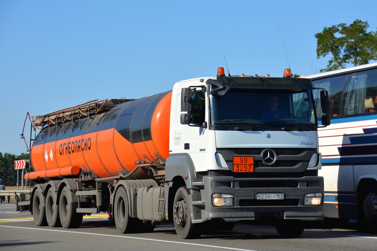 Ростовская область, № У 234 СУ 161 — Mercedes-Benz Axor 1840 [Z9M]