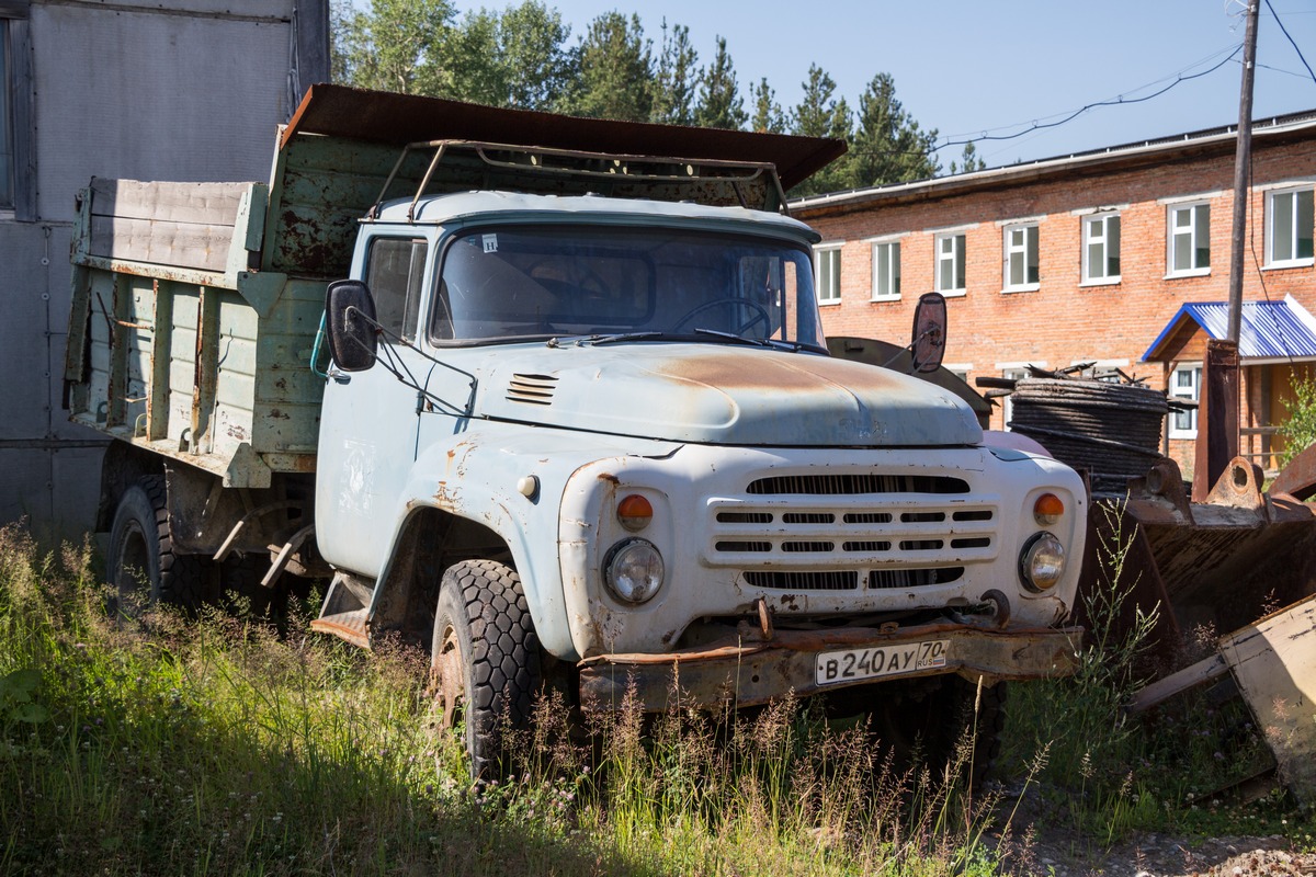 Томская область, № В 240 АУ 70 — ЗИЛ-495810