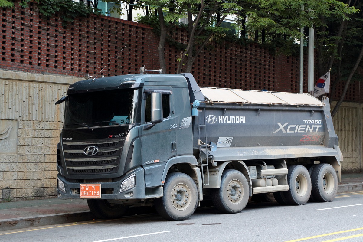 Южная Корея, № 경기 06 보 7154 — Hyundai Xcient