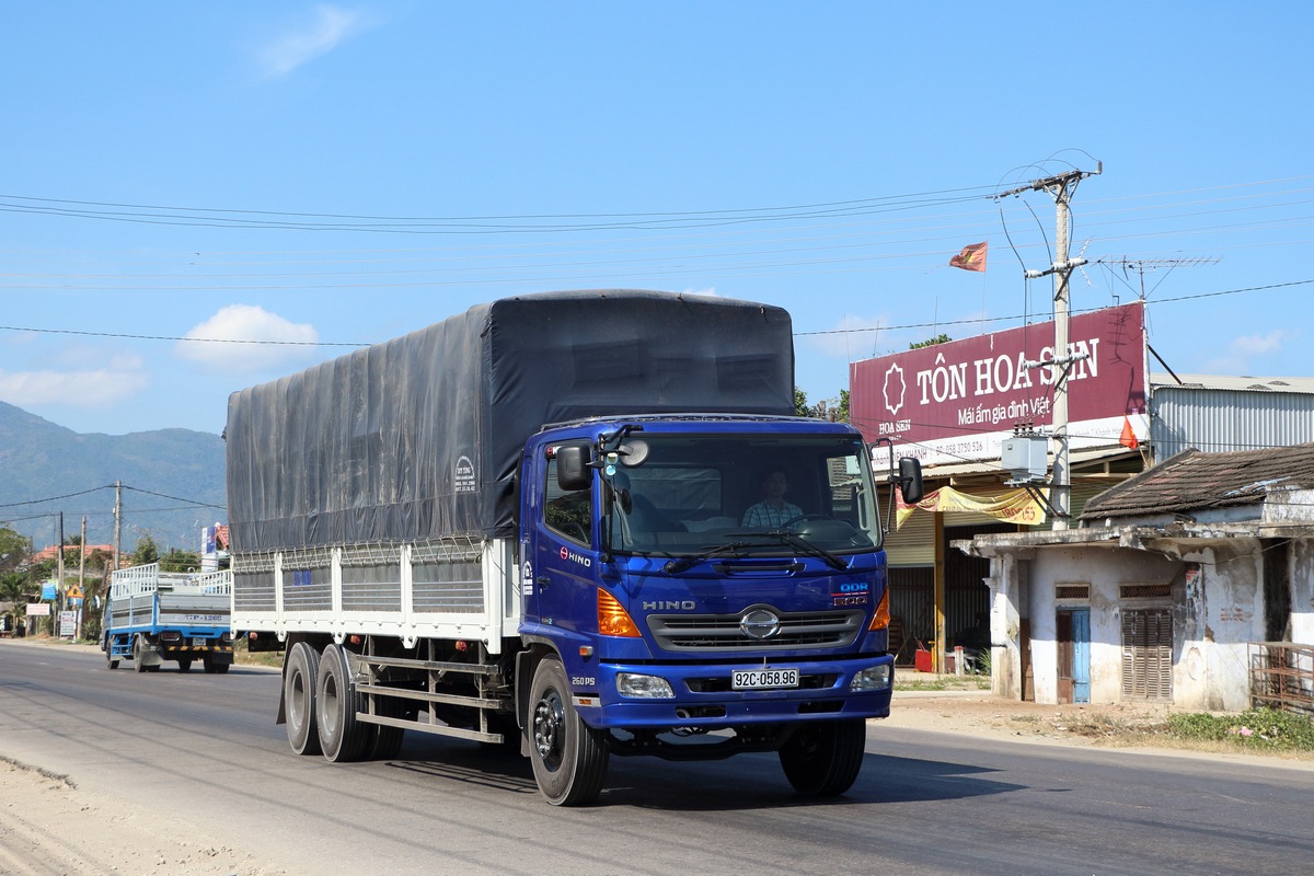 Вьетнам, № 92C-058.96 — Hino 500