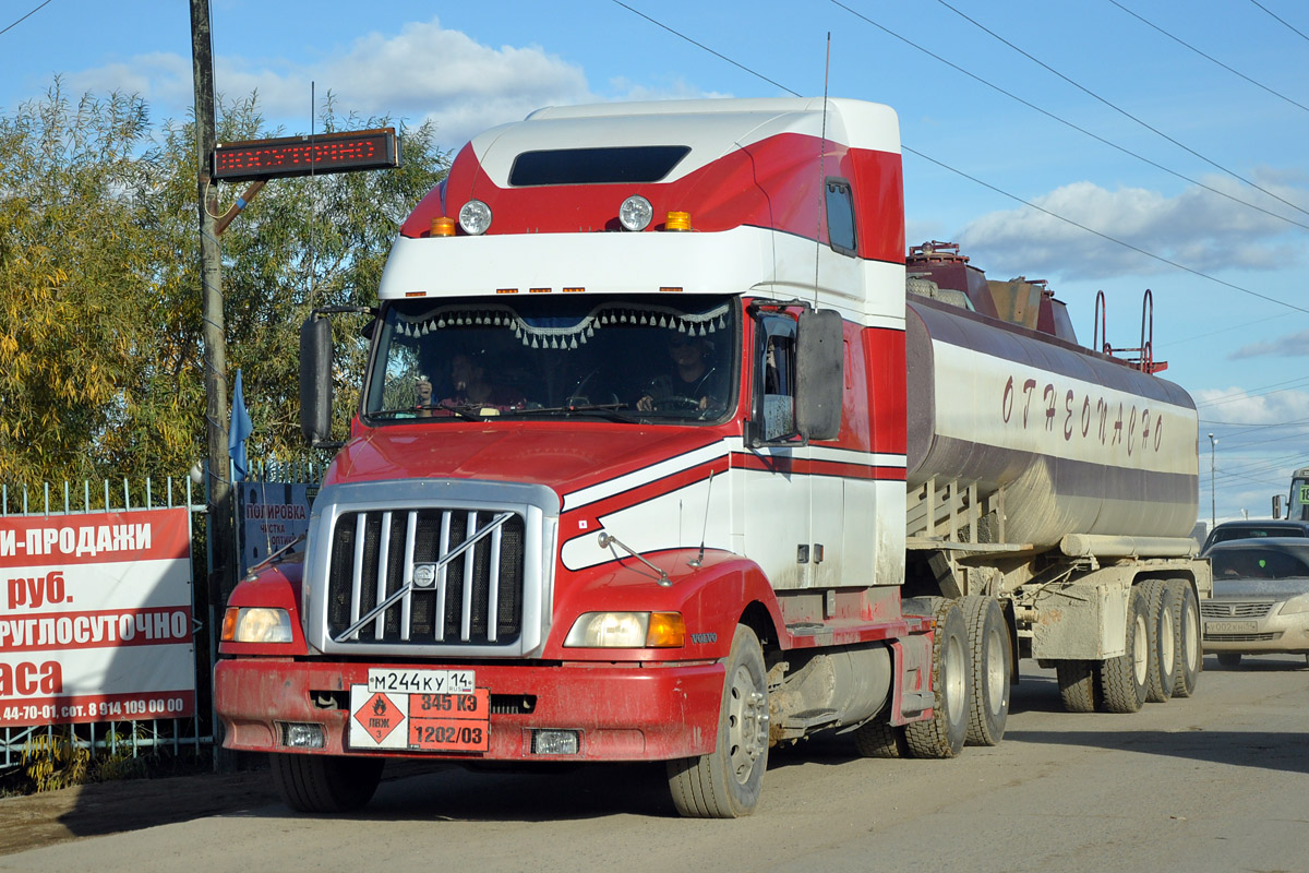 Саха (Якутия), № М 244 КУ 14 — Volvo VNL660