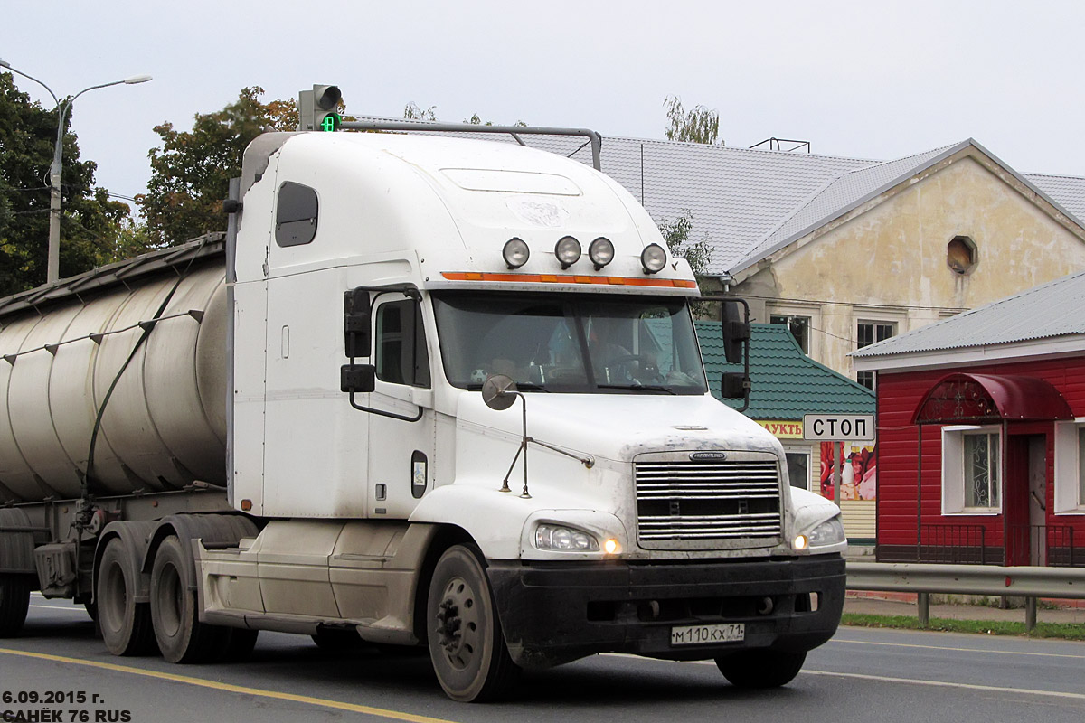 Тульская область, № М 110 КХ 71 — Freightliner Century Class