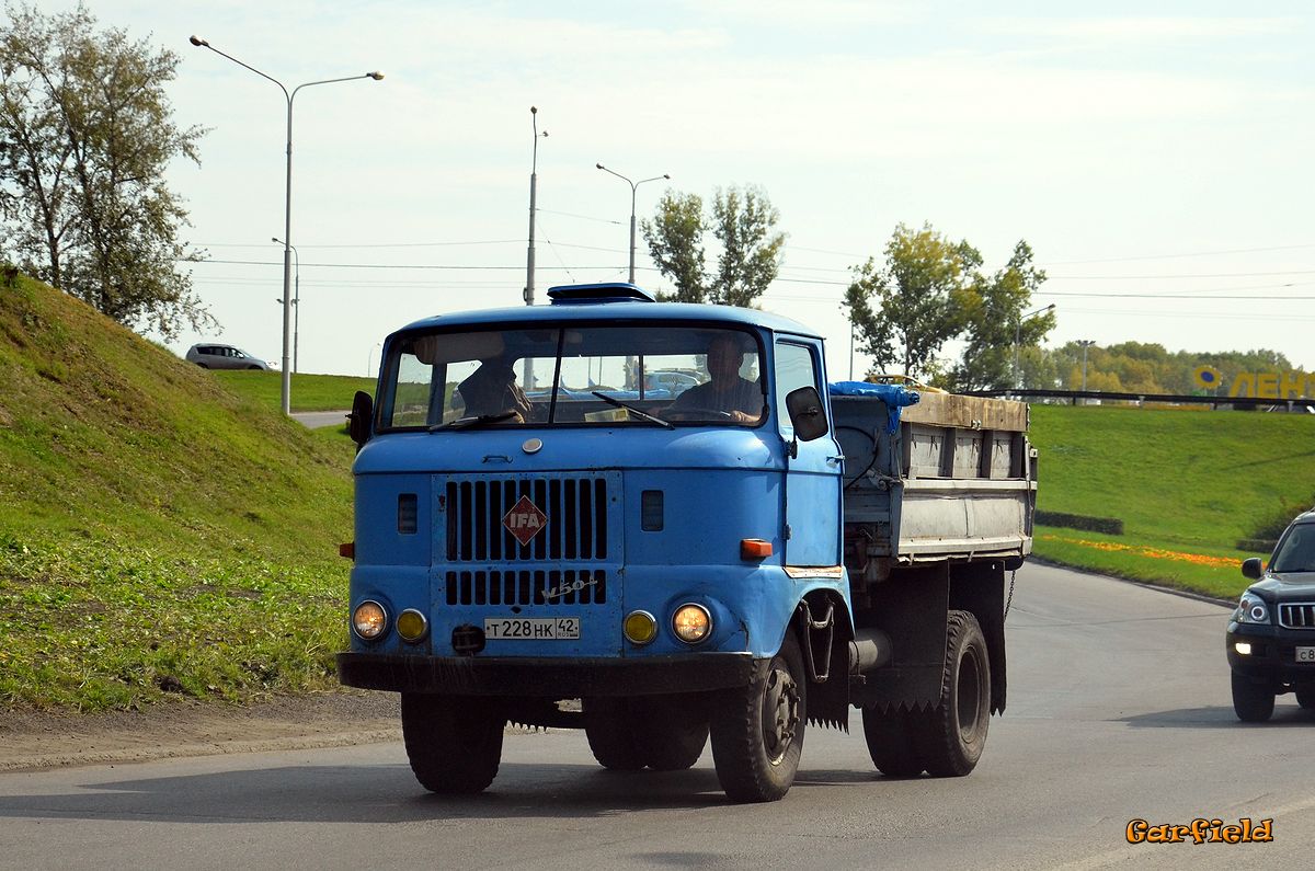 Кемеровская область, № Т 228 НК 42 — IFA W50L/K