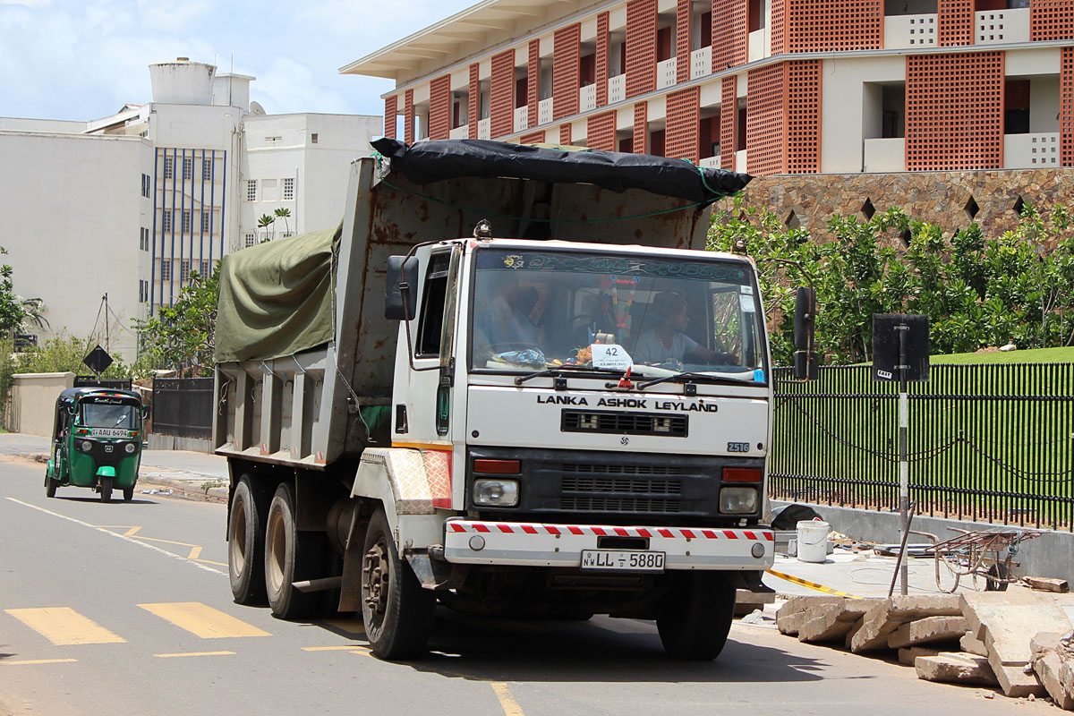 Шри-Ланка, № LL-5880 — Lanka Ashok Leyland (общая модель)