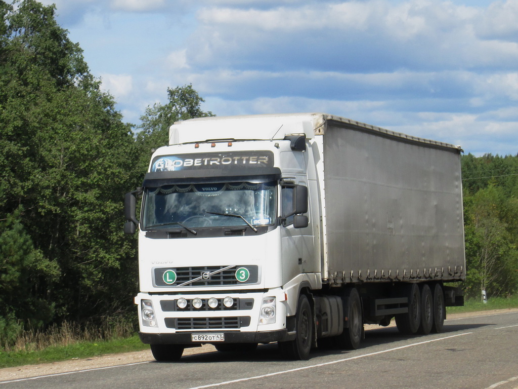 Кировская область, № С 892 ОТ 43 — Volvo ('2002) FH12.440