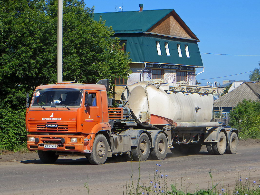 Кировская область, № А 084 ОК 43 — КамАЗ-6460 [646000]