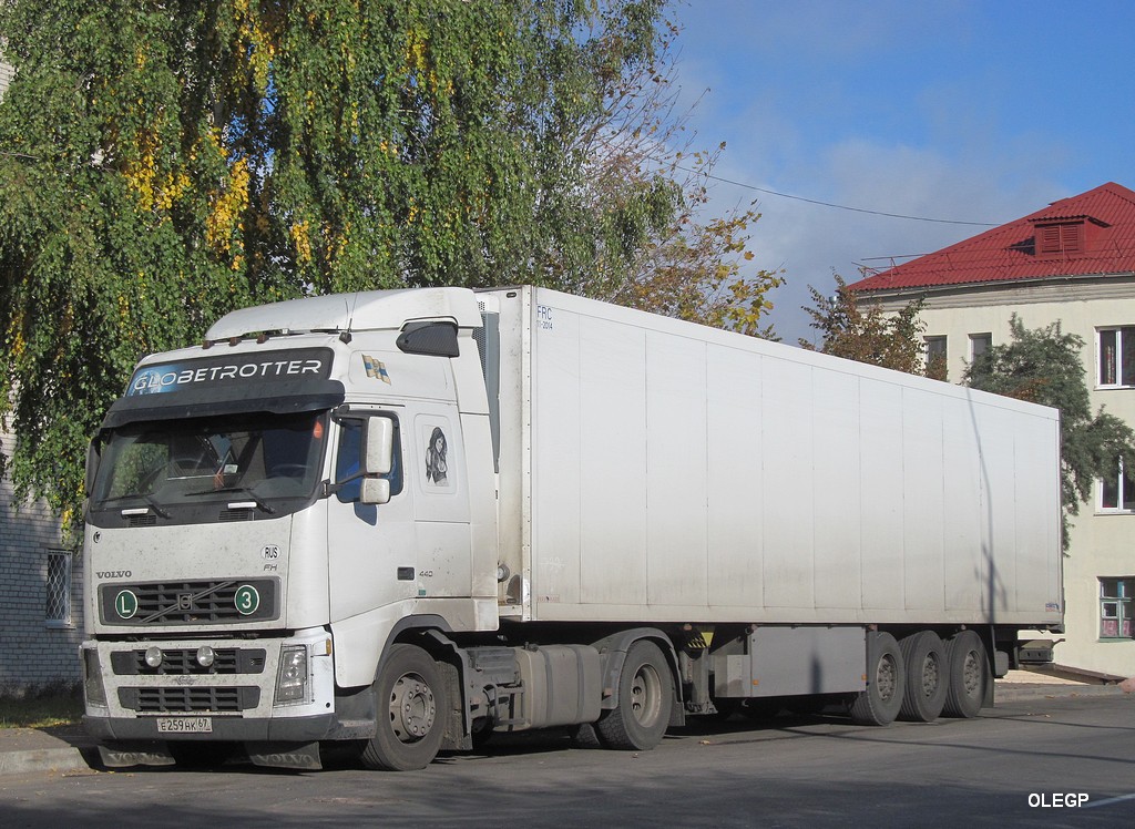 Смоленская область, № Е 259 НК 67 — Volvo ('2002) FH12.440