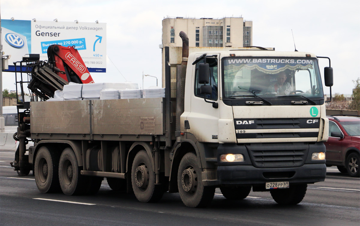 Московская область, № О 228 РР 69 — DAF CF85 FAD