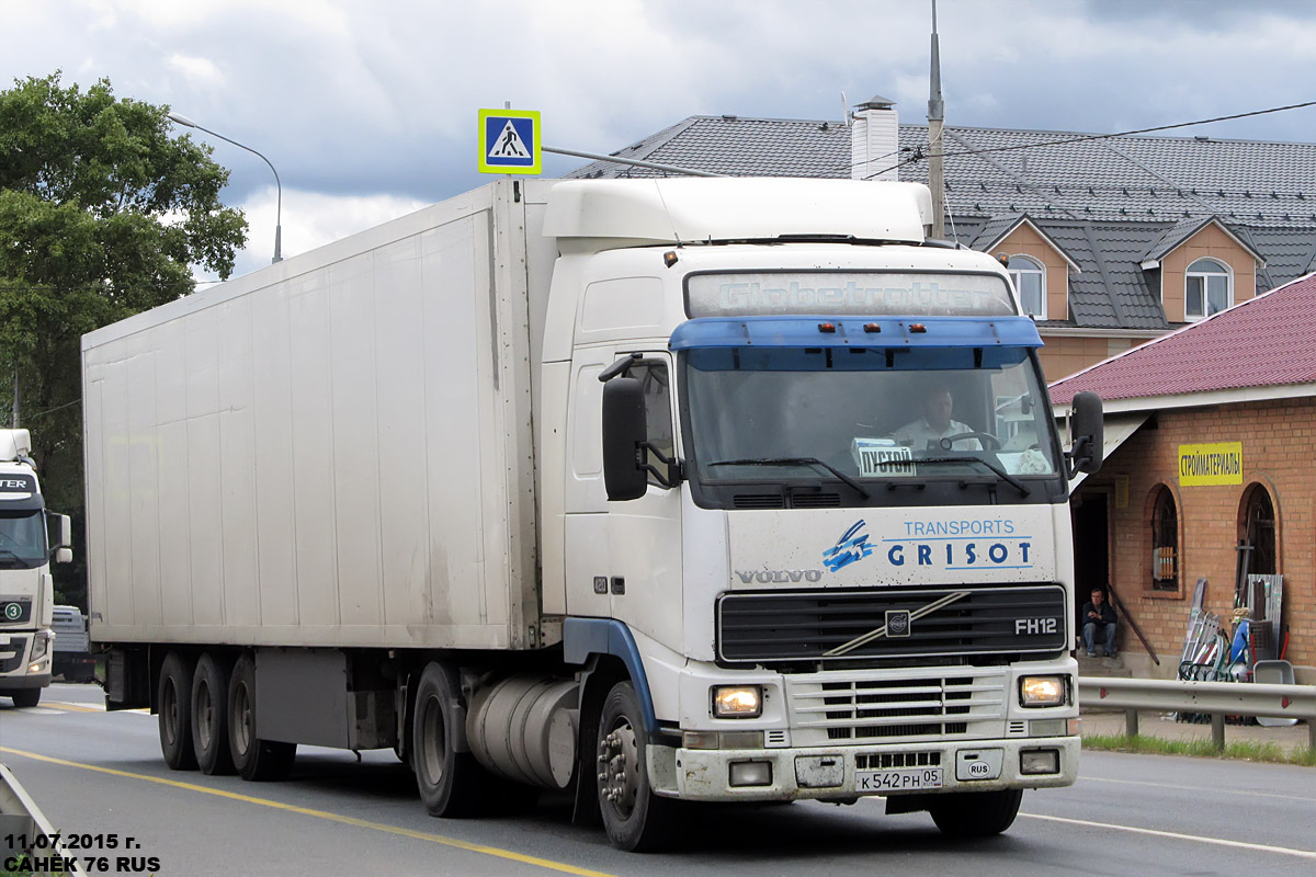 Дагестан, № К 542 РН 05 — Volvo ('1993) FH12.420