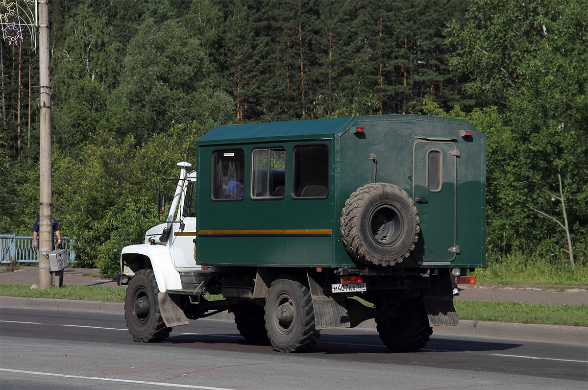 Красноярский край, № М 407 АХ 124 — ГАЗ-33081 «Садко»