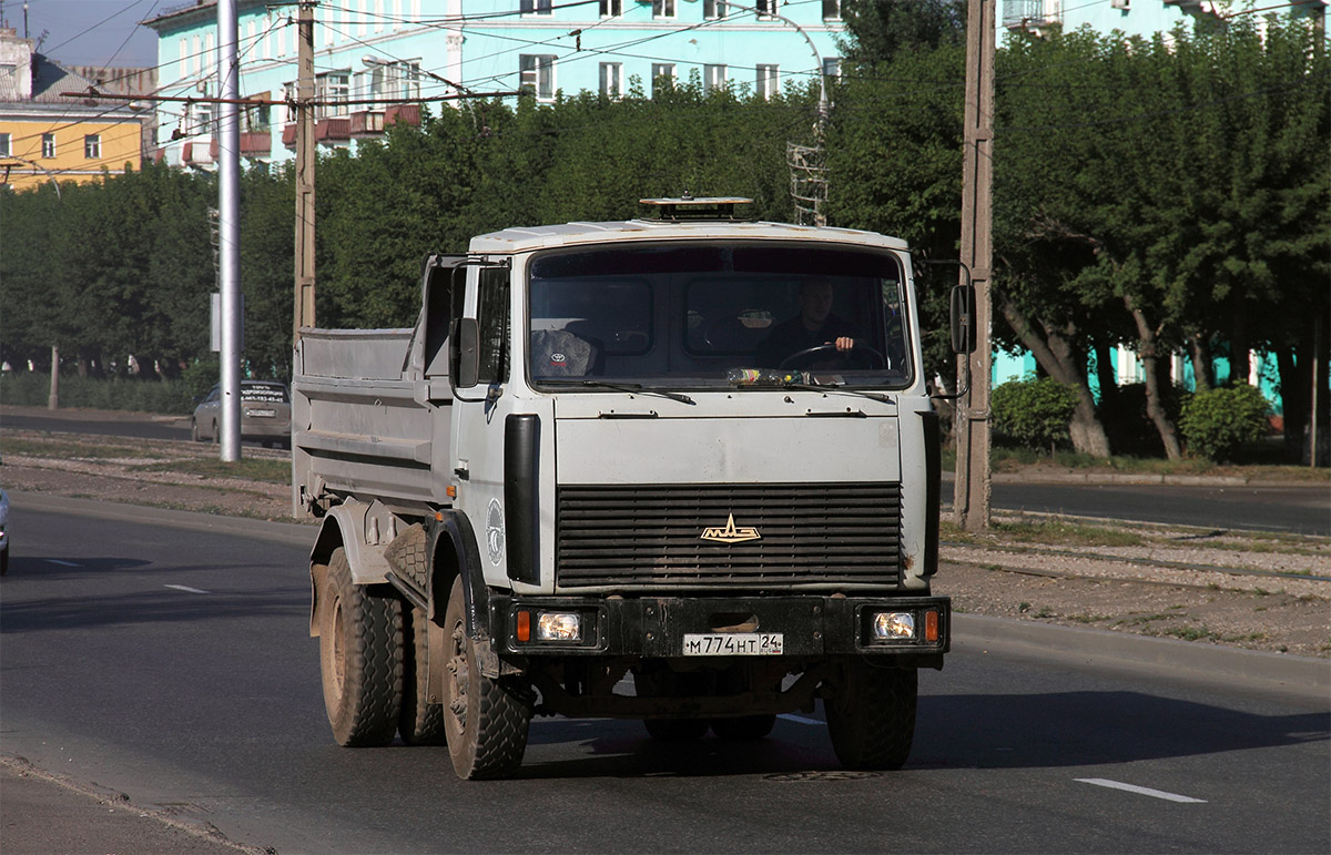 Красноярский край, № М 774 НТ 24 — МАЗ-5551 [555100]