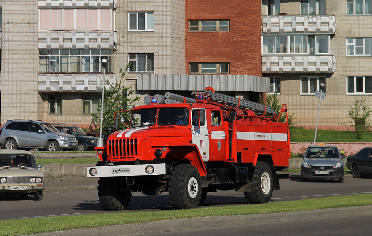 Красноярский край, № Р 025 ХХ 24 — Урал-43206-41