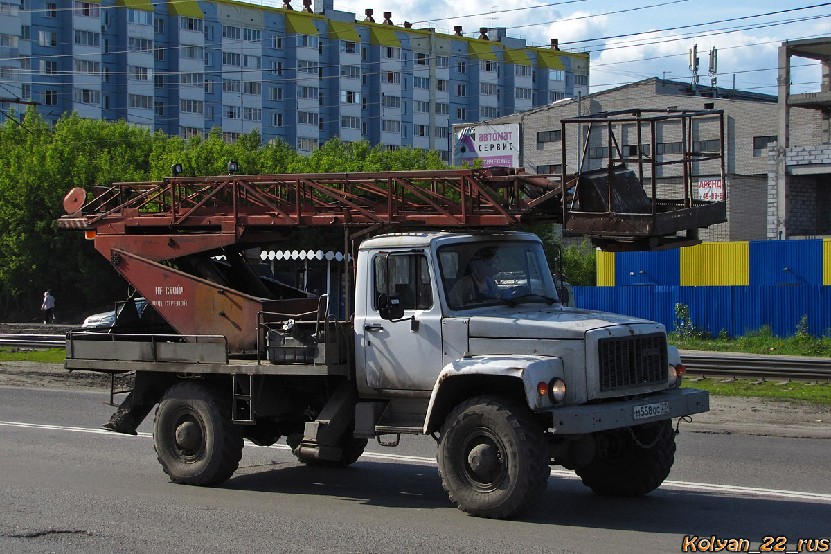 Алтайский край, № М 558 ОС 22 — ГАЗ-3308 «Садко»