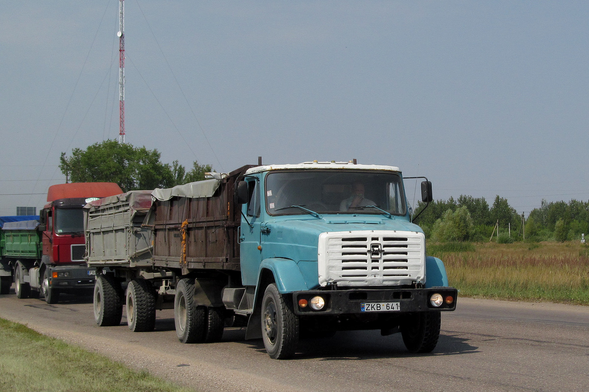 Литва, № ZKB 641 — ЗИЛ-433100