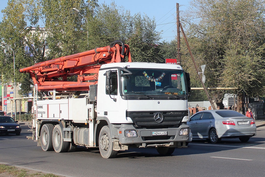 Алматы, № 424 PLA 02 — Mercedes-Benz Actros ('2009)