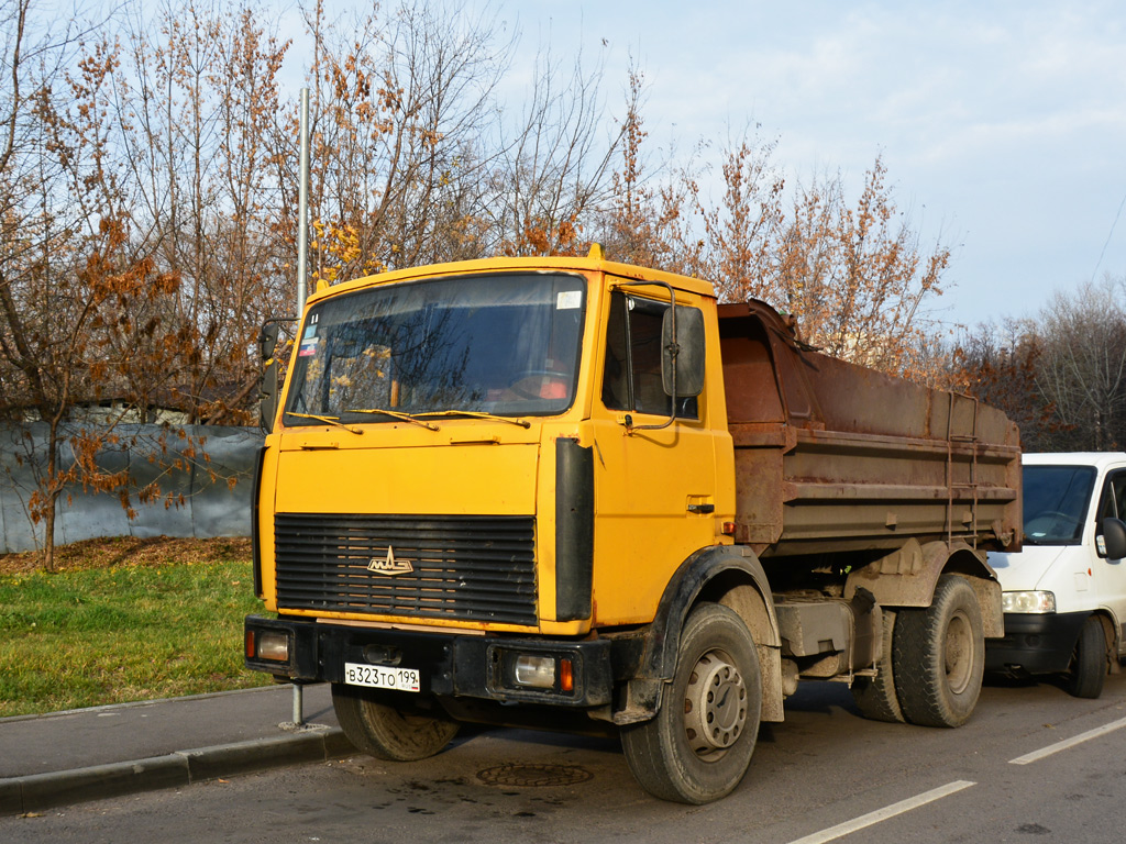 Москва, № В 323 ТО 199 — МАЗ-555102