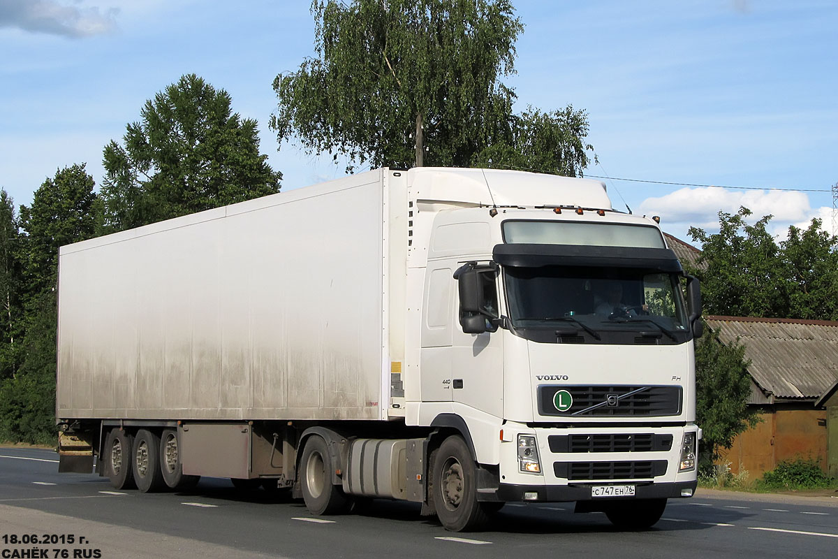 Ярославская область, № С 747 ЕН 76 — Volvo ('2002) FH12.440