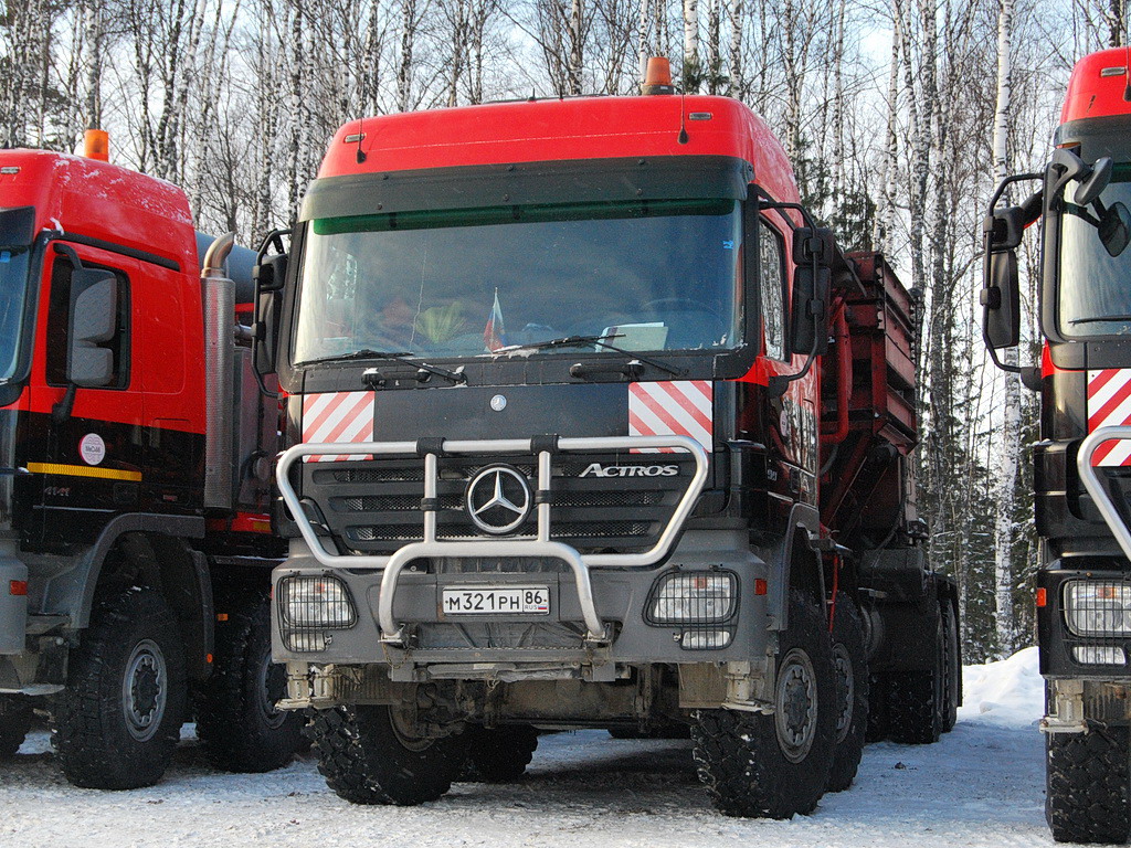 Ханты-Мансийский автоном.округ, № М 321 РН 86 — Mercedes-Benz Actros ('2003) 4141