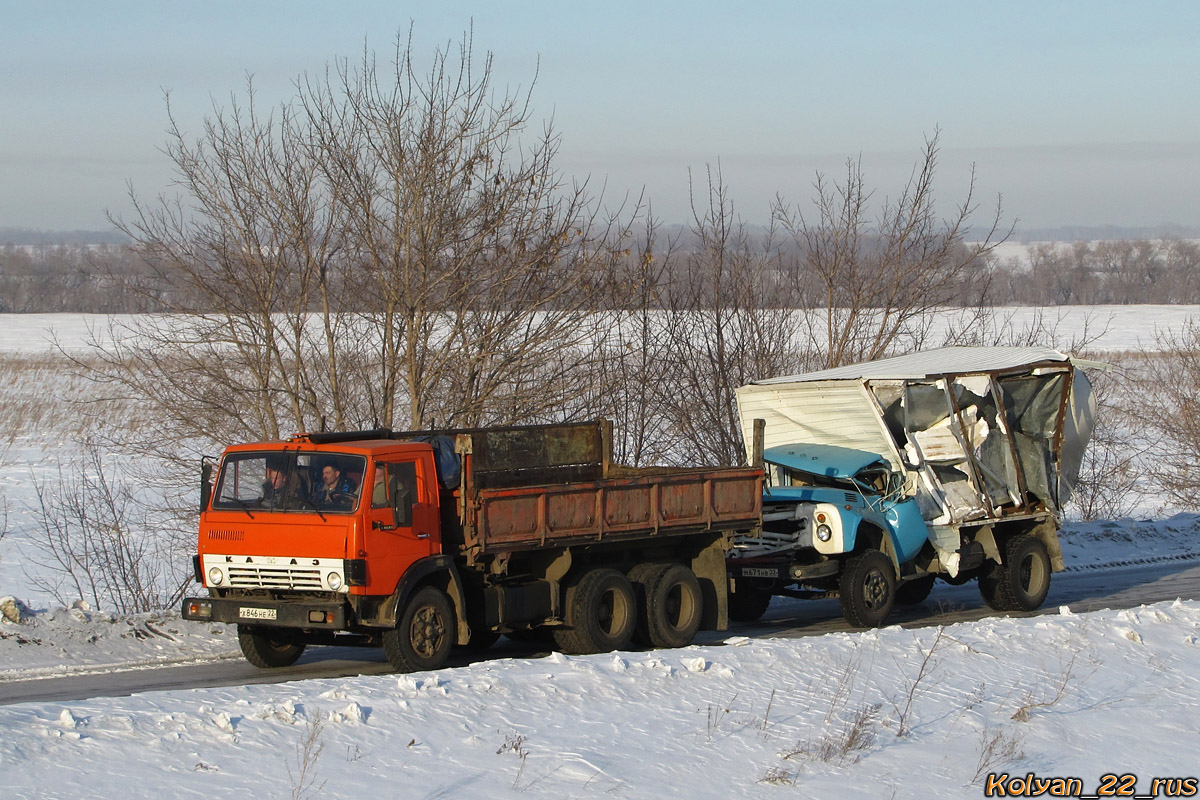 Алтайский край, № Х 846 НЕ 22 — КамАЗ-5320; Алтайский край, № М 671 НВ 22 — ЗИЛ-431412